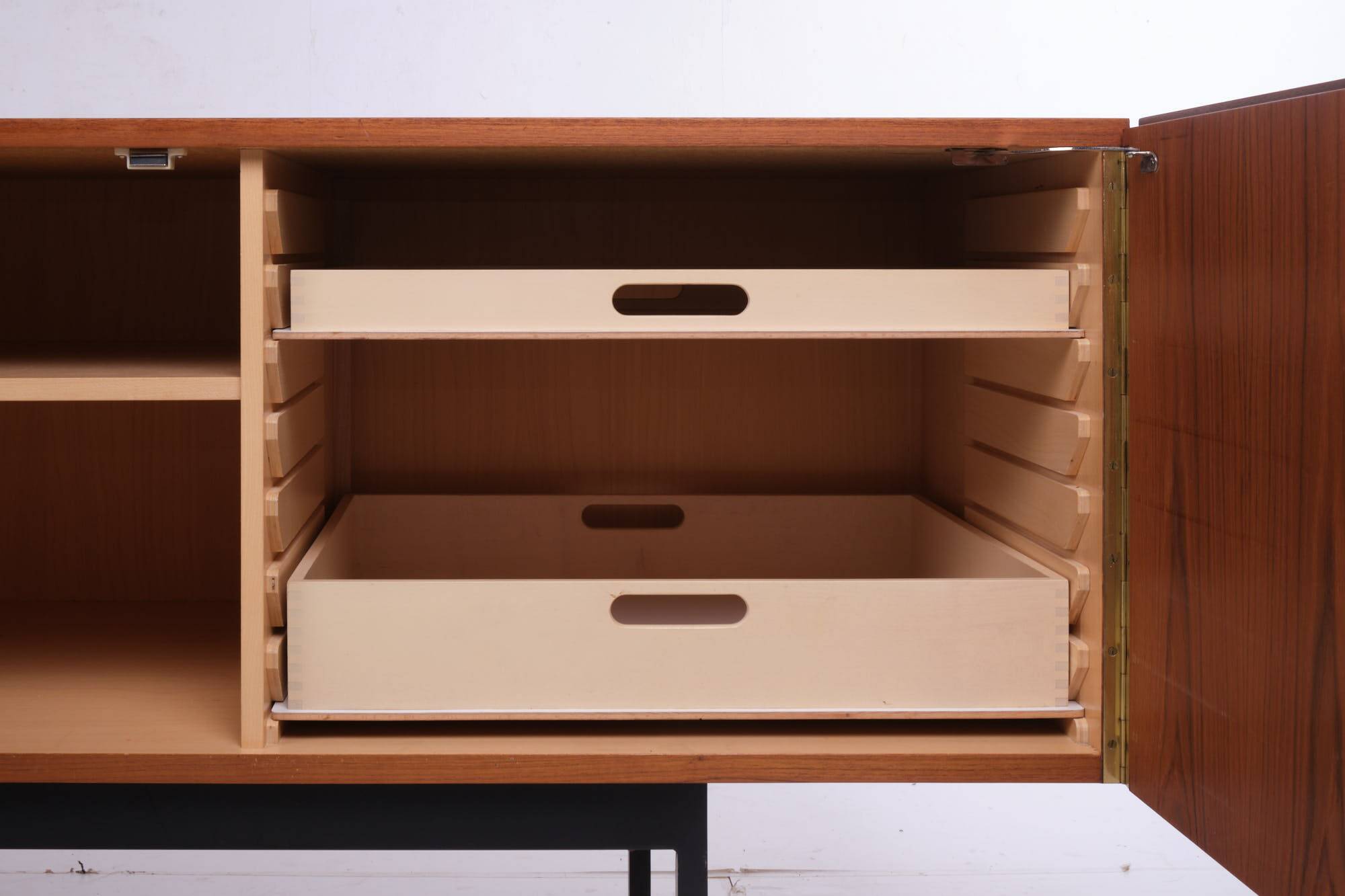 Buffet B40, by Dieter Wäckerlin for Behr. Teak wood.