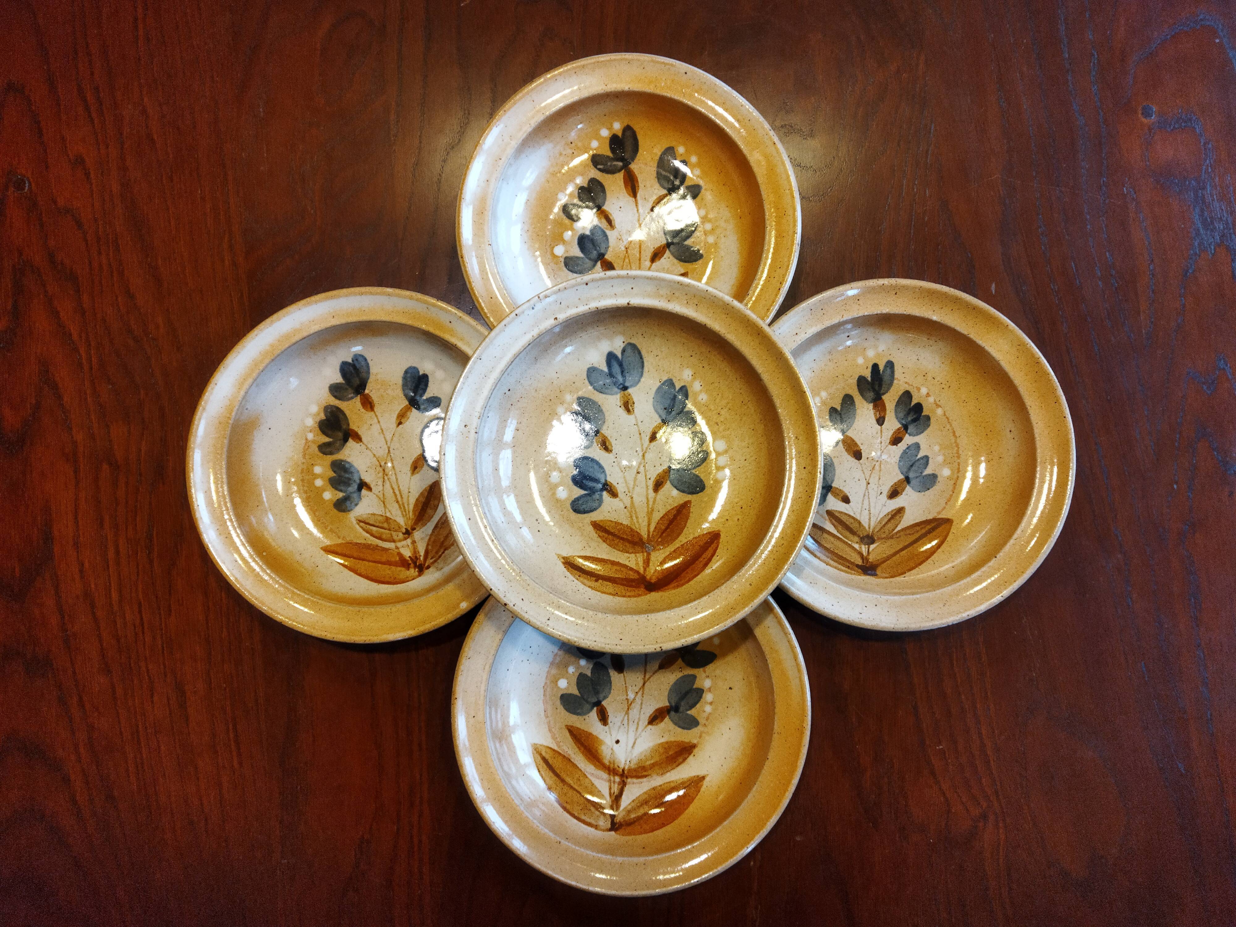 5 hollow plates Grès du Marais