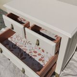 Chest of drawers