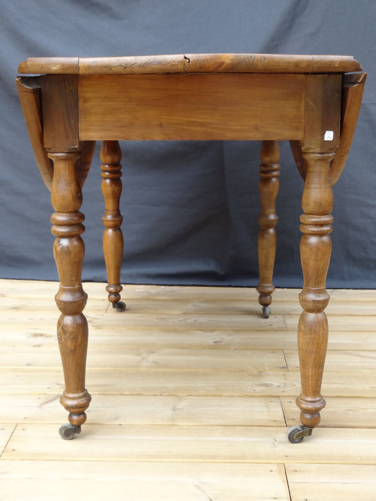 Louis Philippe oval table with flaps, cherry wood Ø120-108 x 74 cm