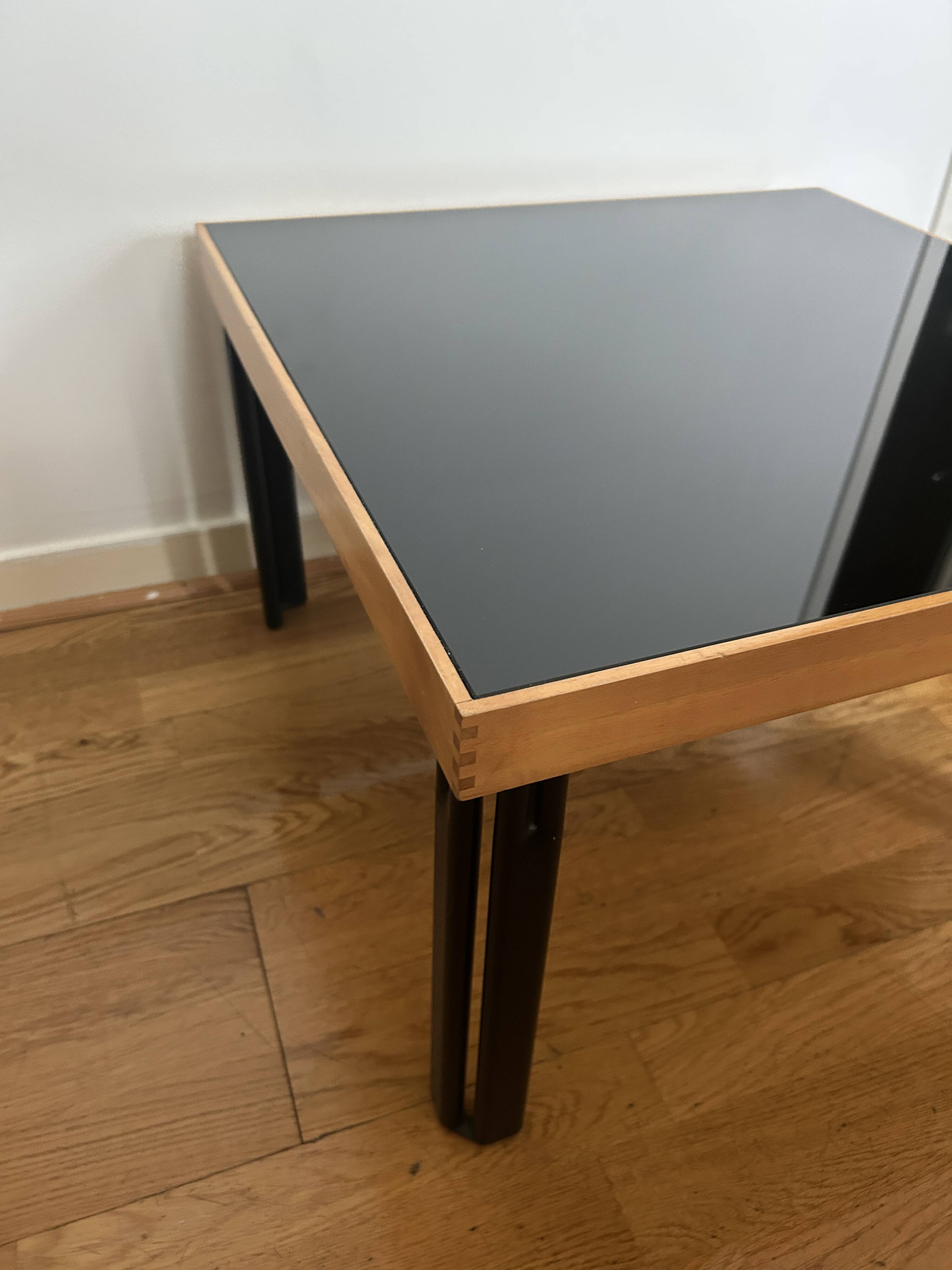 Piero De Martini for Cassina, Coffee table "Naviglio" 1980.