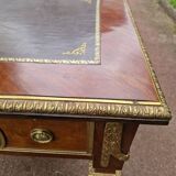 Louis XVI style bureau plat - Circa 1880 - In mahogany and mahogany veneer