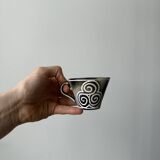 5 GMS Roscoff stoneware cups and saucers.