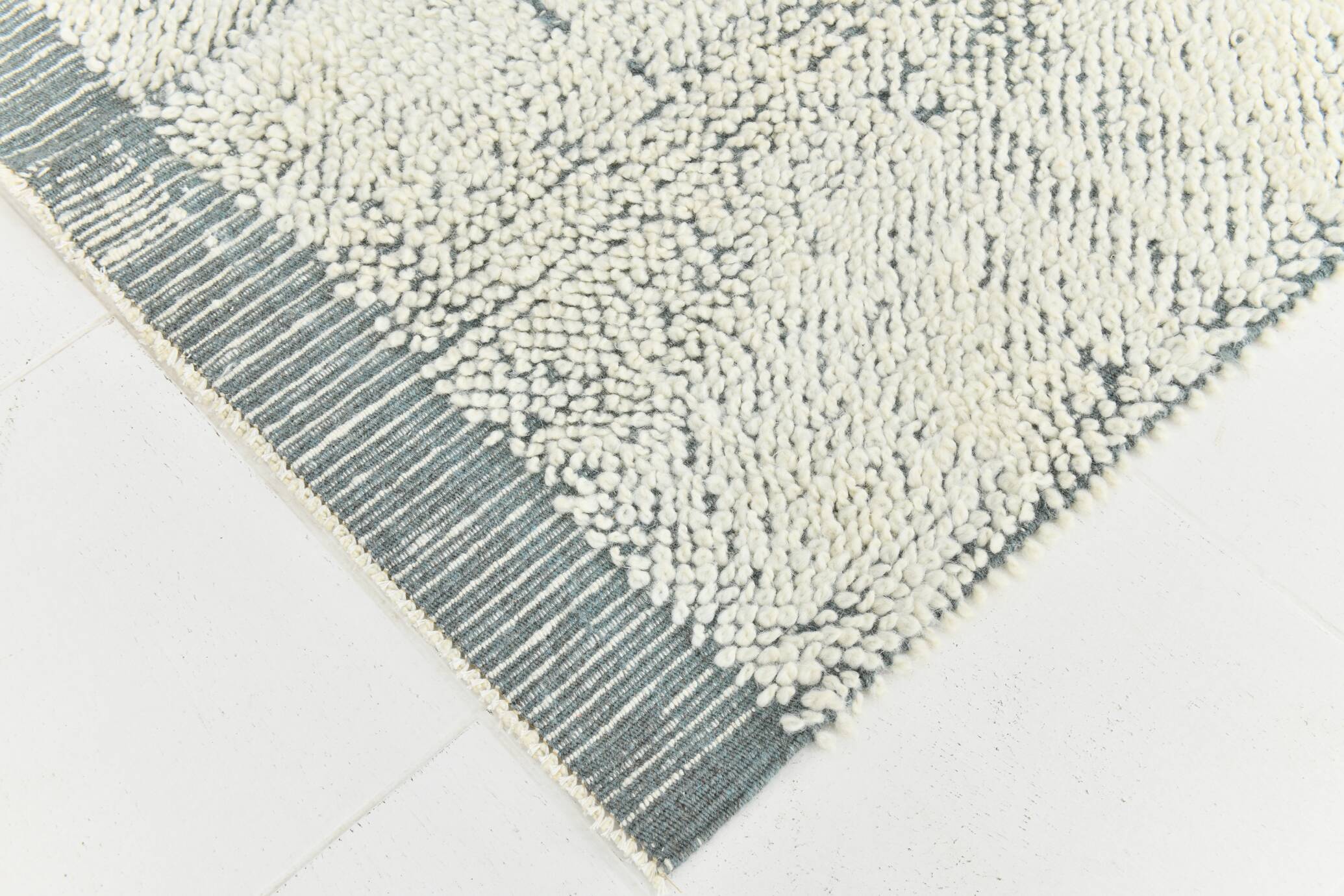 4x7 Shade Of Gray & White Neutral Vintage Rug, 136x199Cm