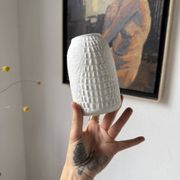 Vase en porcelaine Kaiser, finition « peau de crocodile »