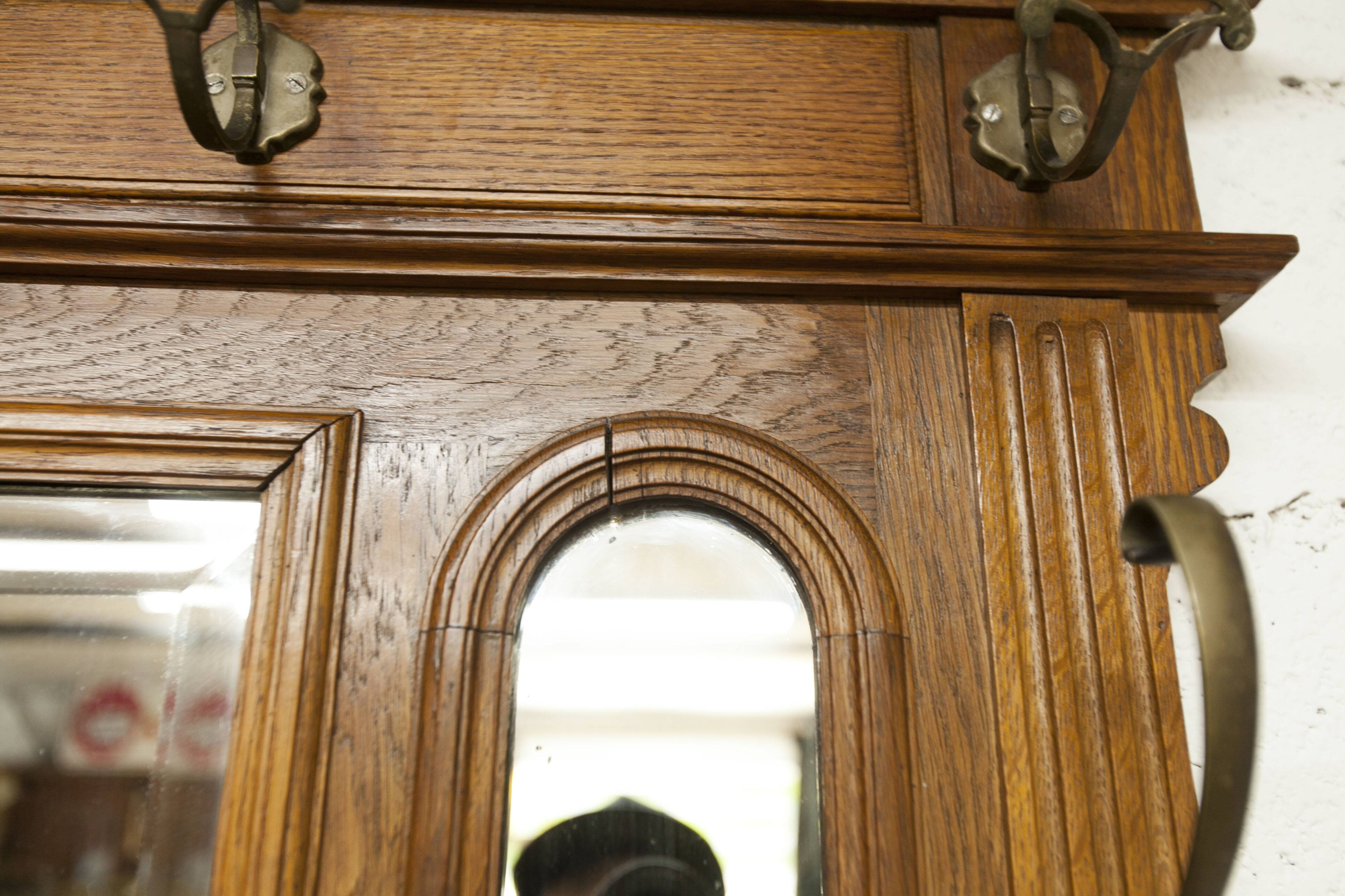 Vestiaire Napoléon III en noyer fin 19e, 3 miroirs, marbre