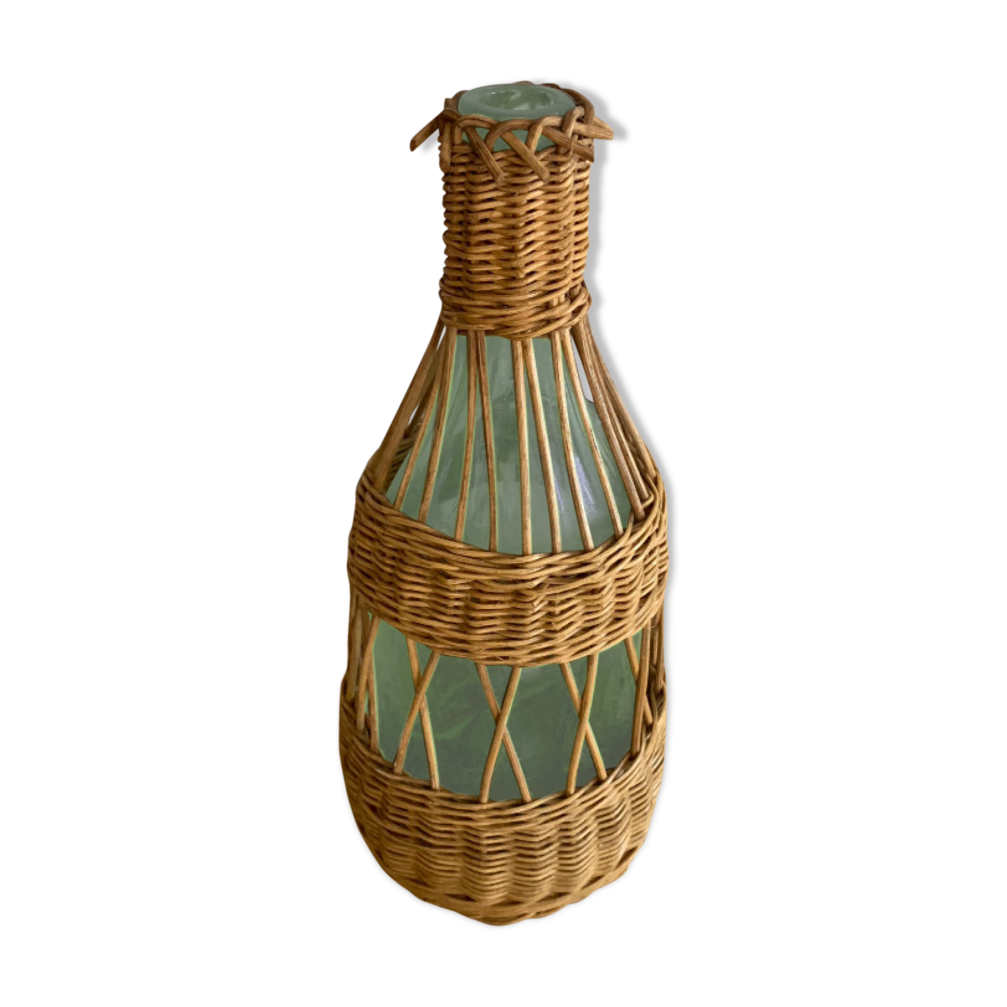 Bouteille vintage en osier
