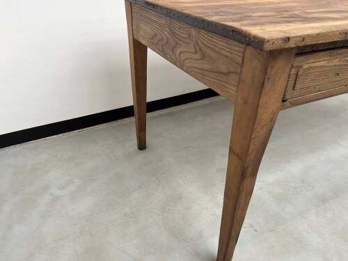 Old farmhouse table (50s) with 3 drawers