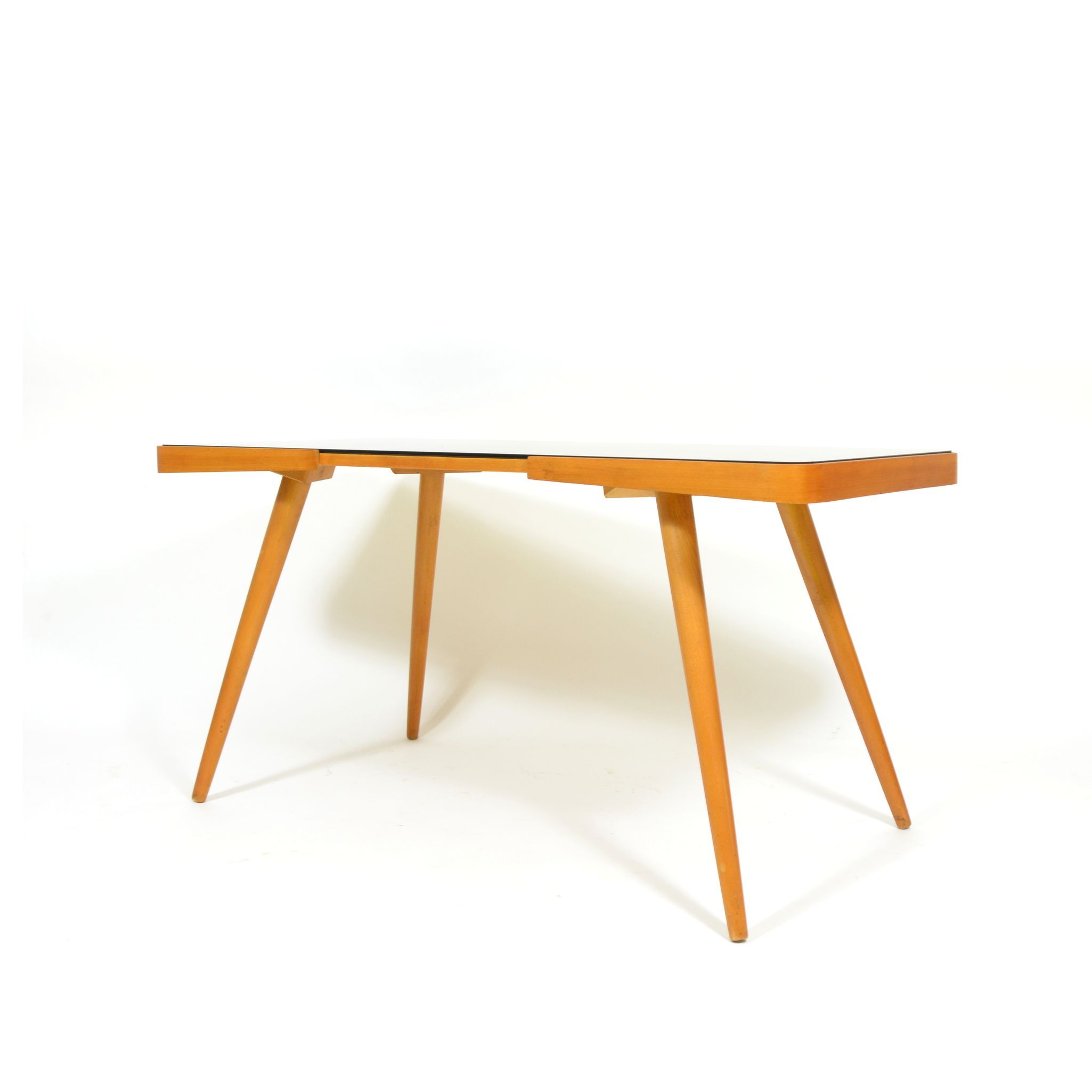 Table basse Interiér Praha tchécoslovaque des années 1960