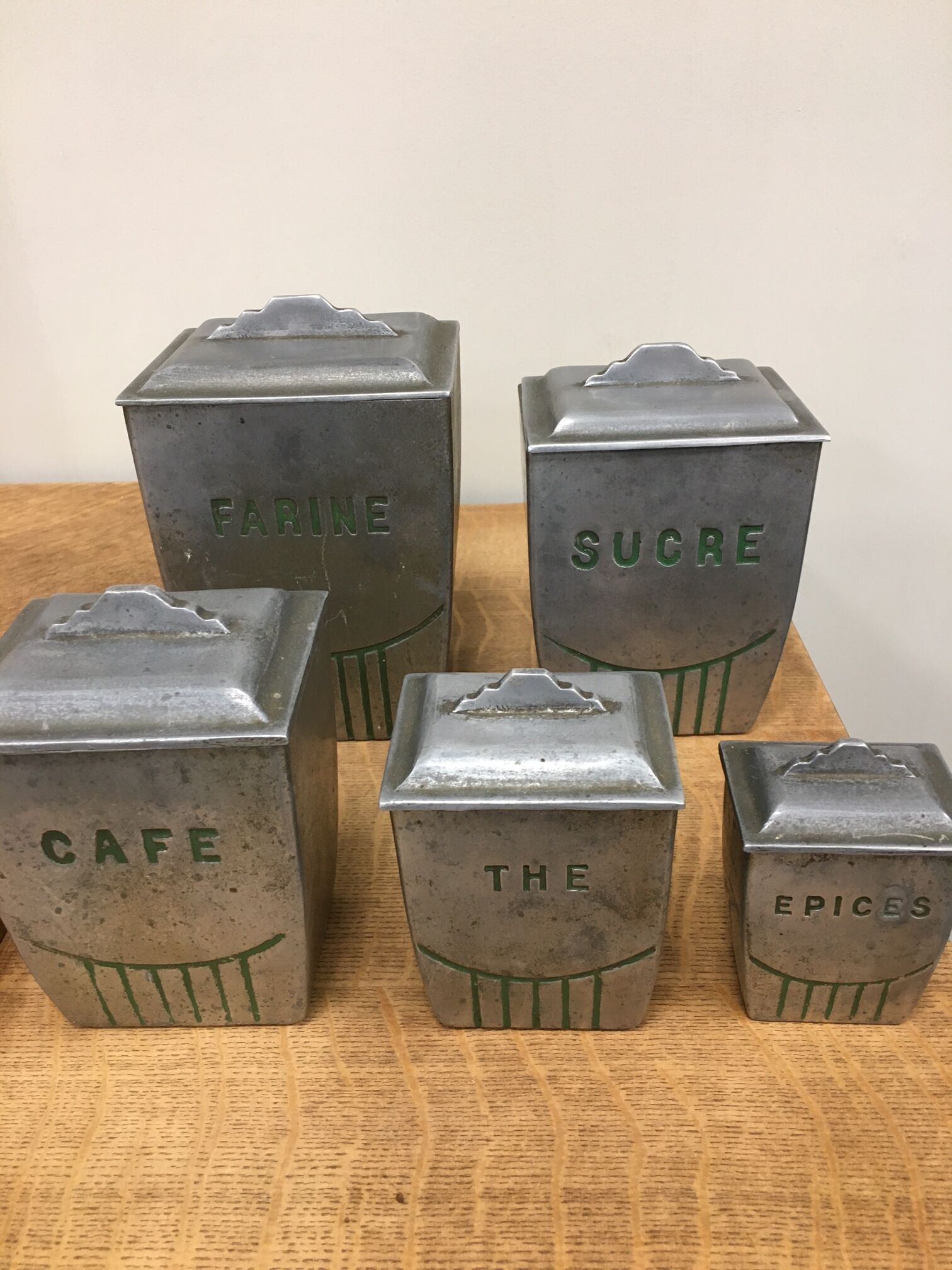 5 metal spice jars