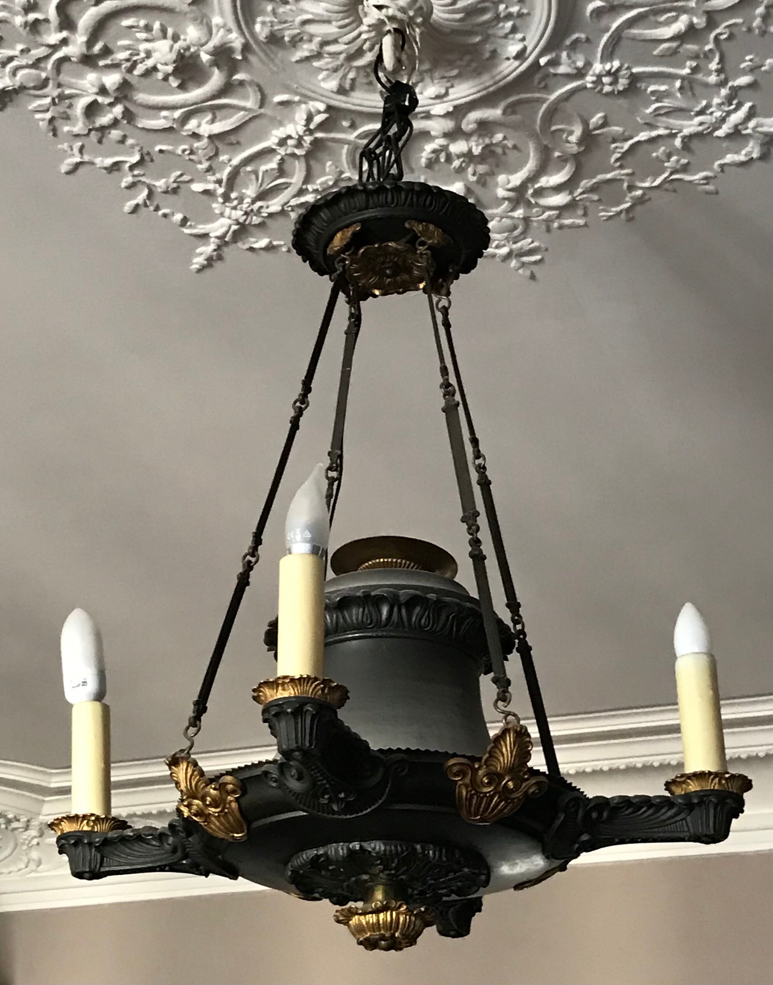 Bronze Empire-style chandelier with 4 lights