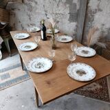 Farmhouse table with an extension