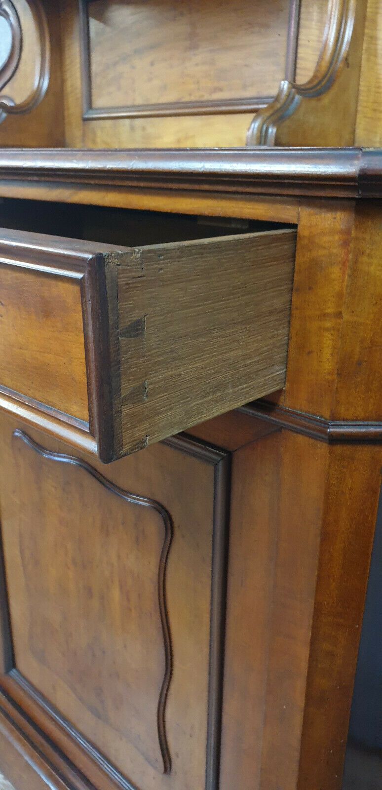Buffet Saint Hubert of napoleon III period in mahogany