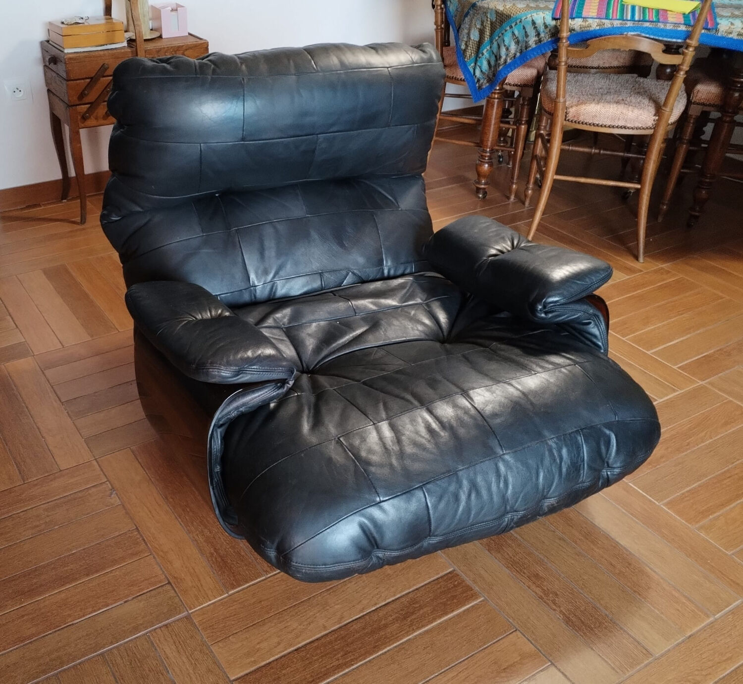 Marsala 2-seater sofa and armchair