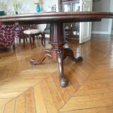 Dining room table
