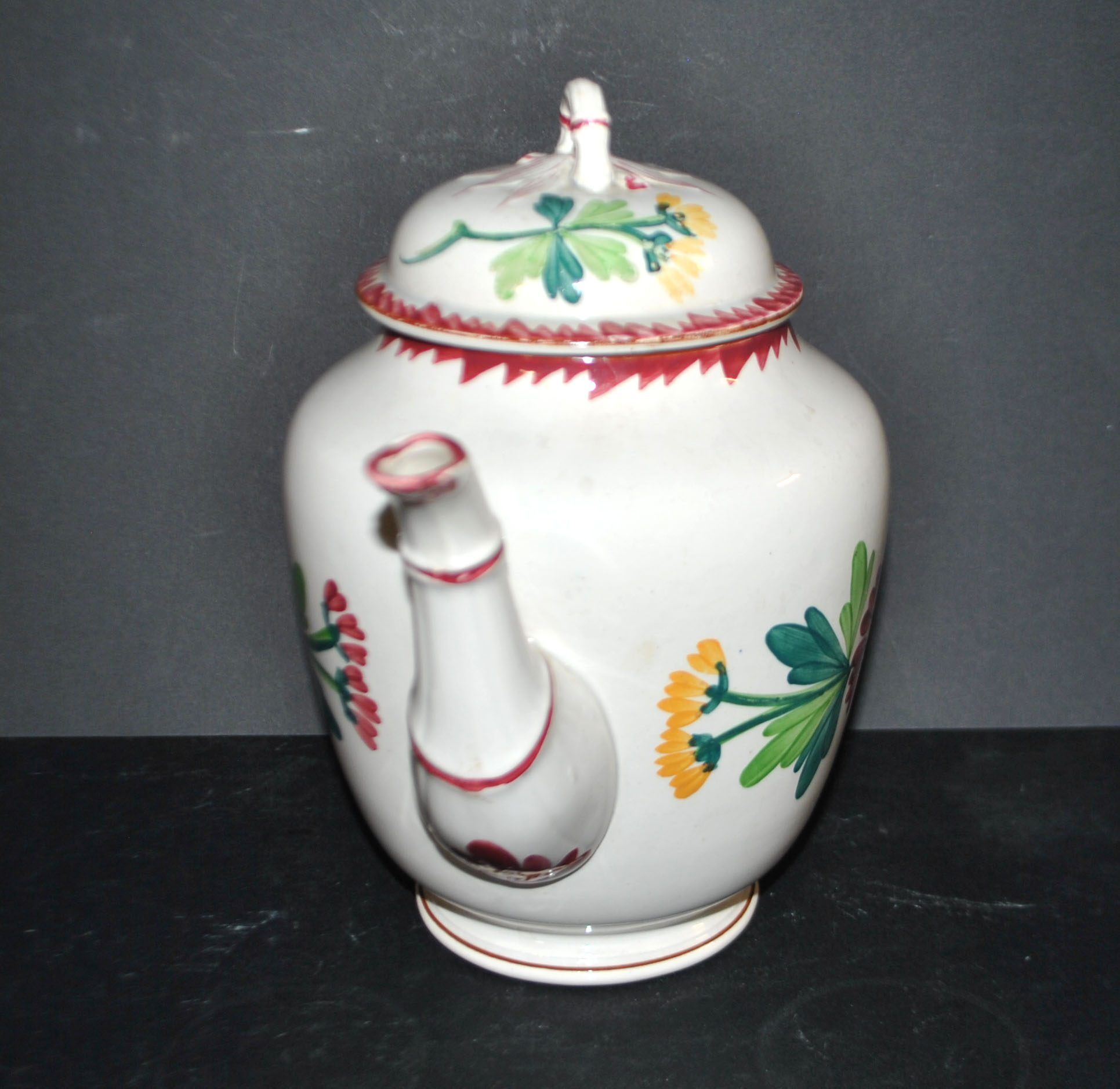Sarreguemines coffee pot, Colmar polychrome decoration, bamboo shape, 1930.