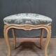 Pouf laqué blanc style Louis XV