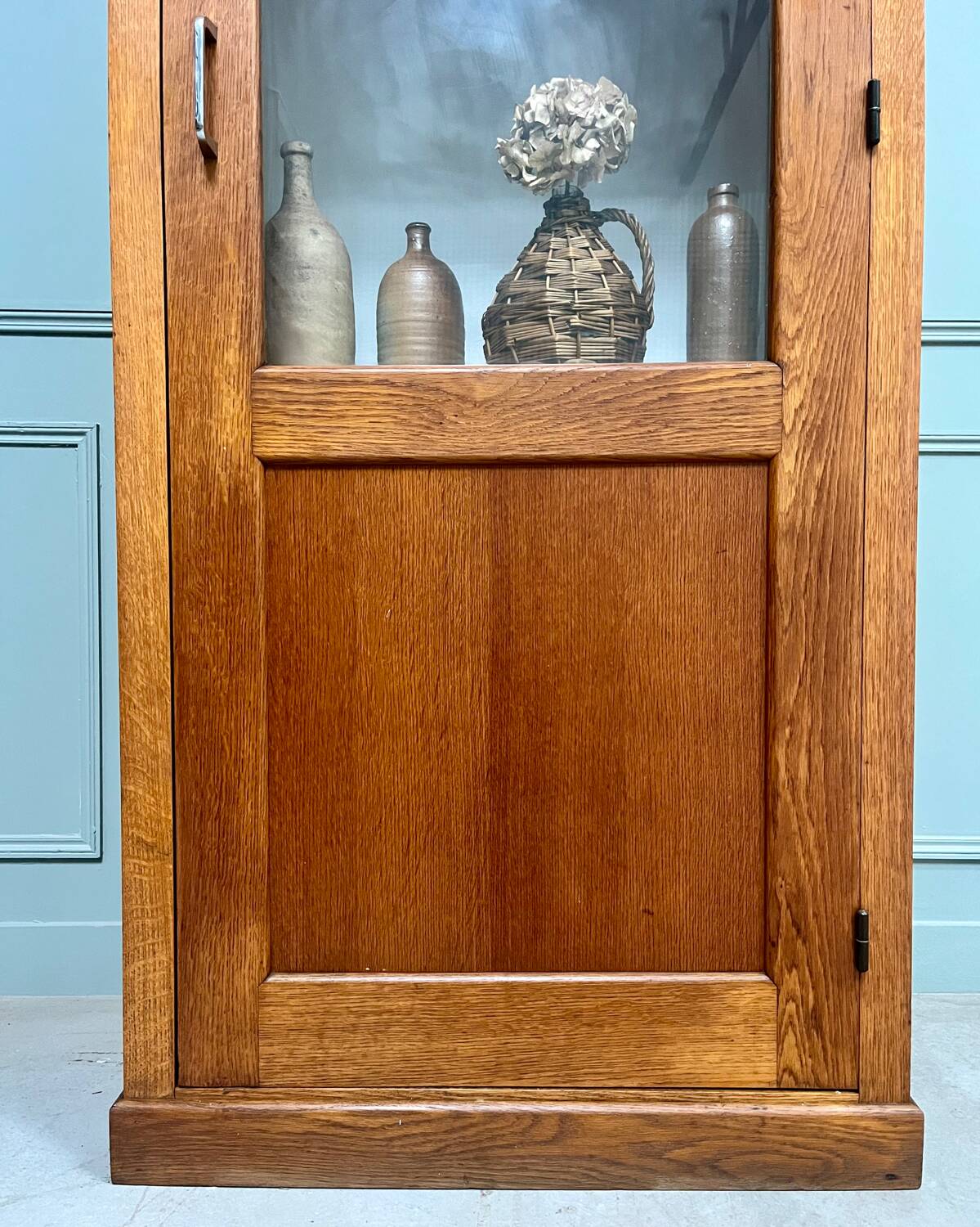 1950s display cabinet / dresser