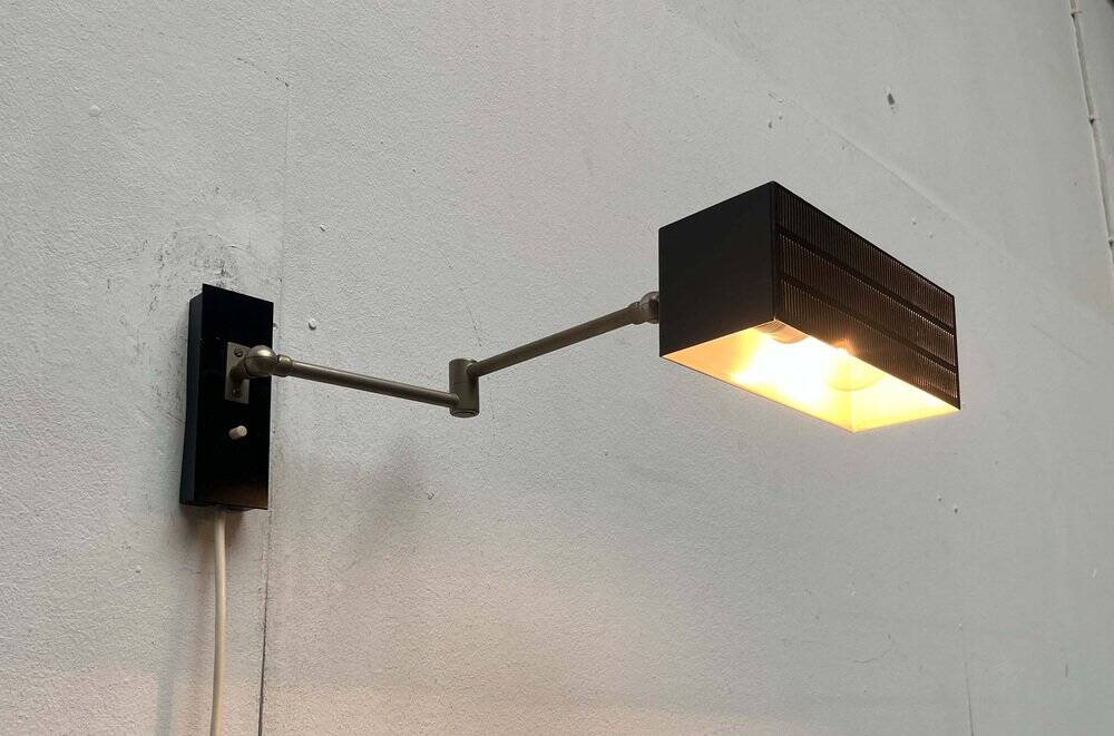 Mid-century German minimalist wall lamp model Flamingo by BUR, Bünte & Remmler Leuchten, 1960s.