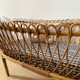 Wicker crib