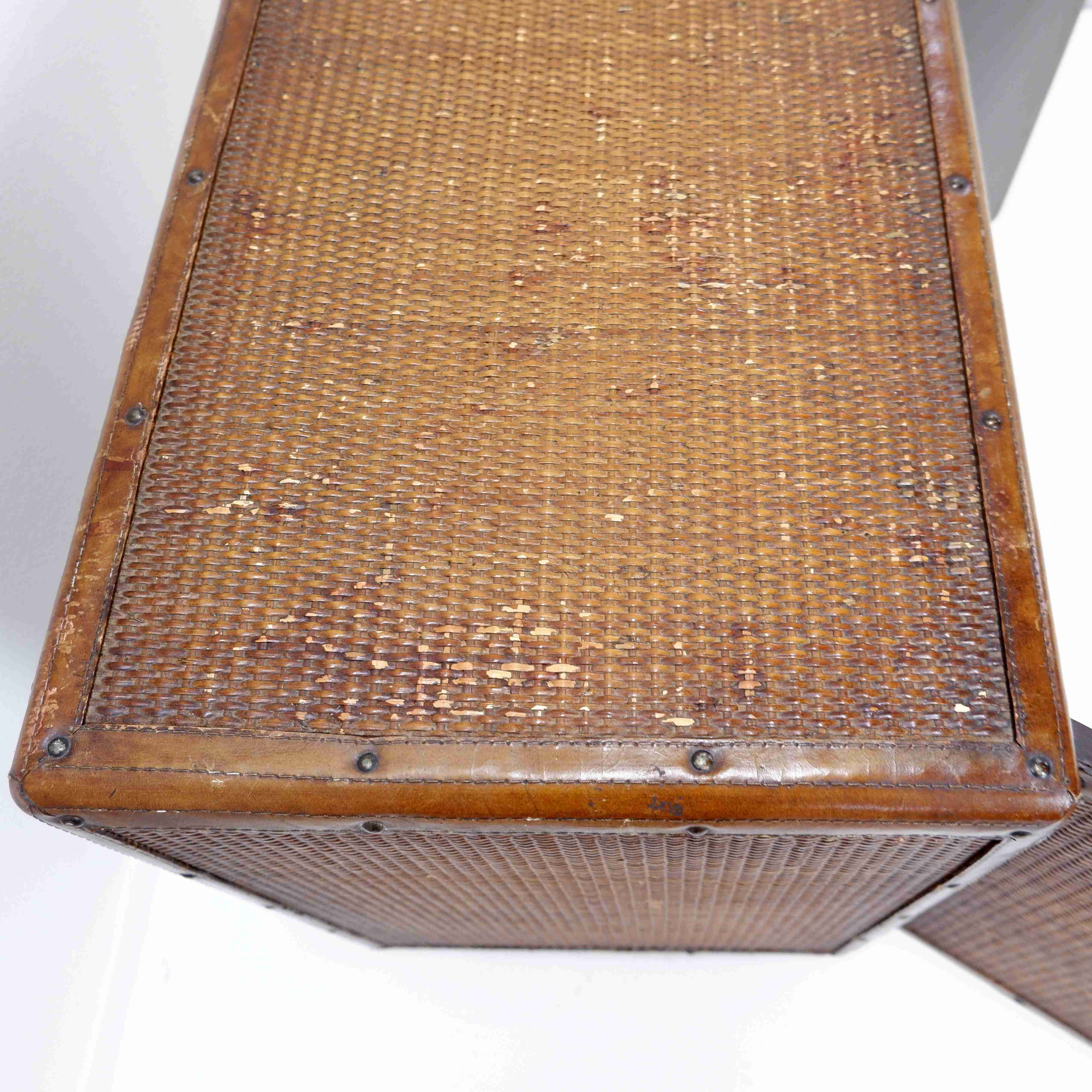 Vintage rattan and leather sideboard - 2 doors - ball feet chest