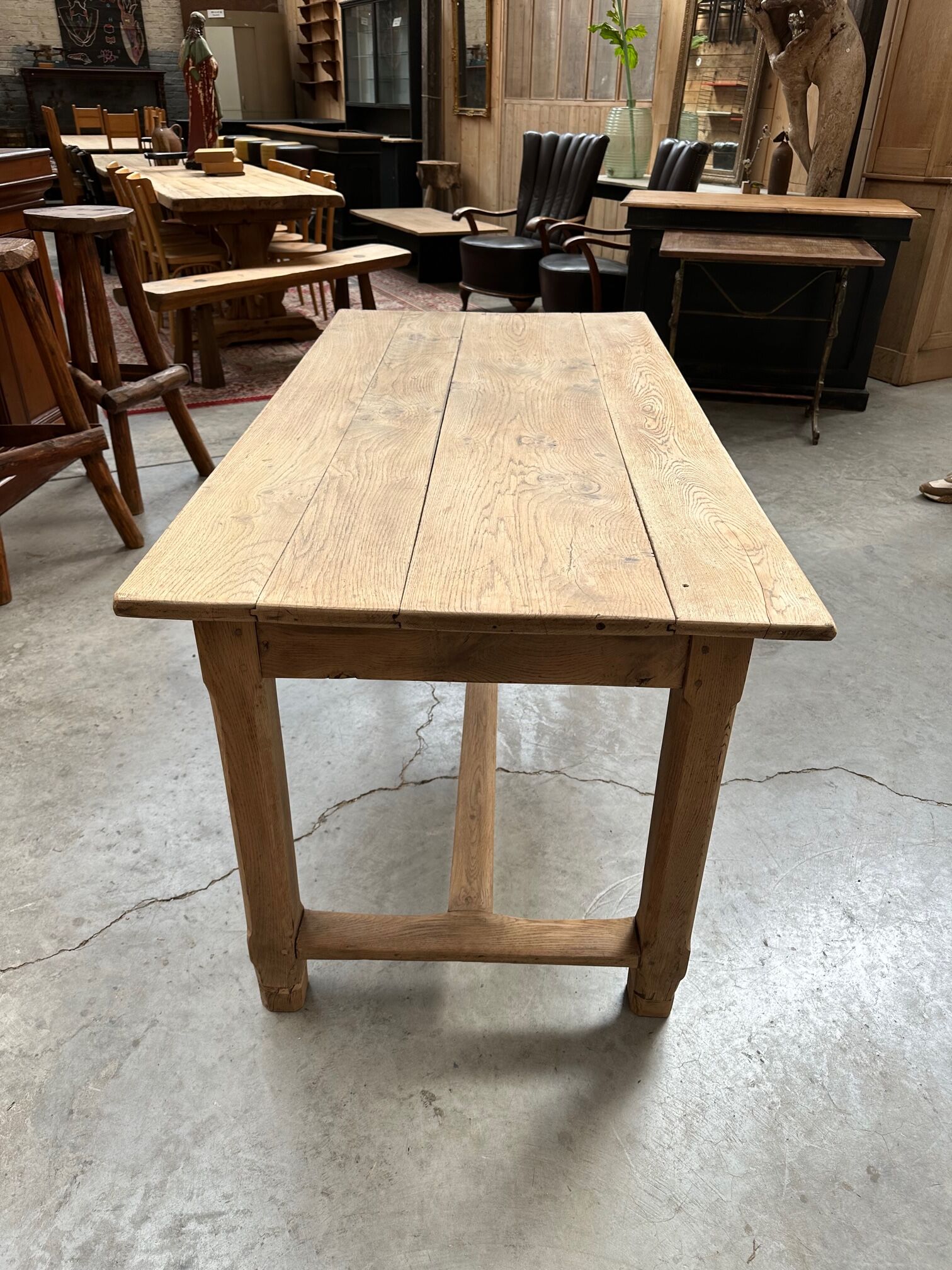 Oak country table