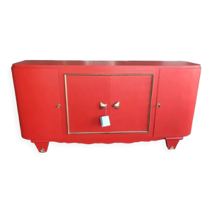buffet rouge