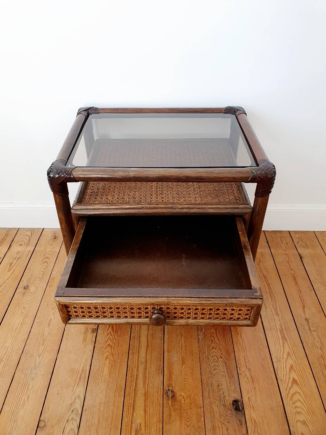 Table de chevet Roche Bobois en rotin