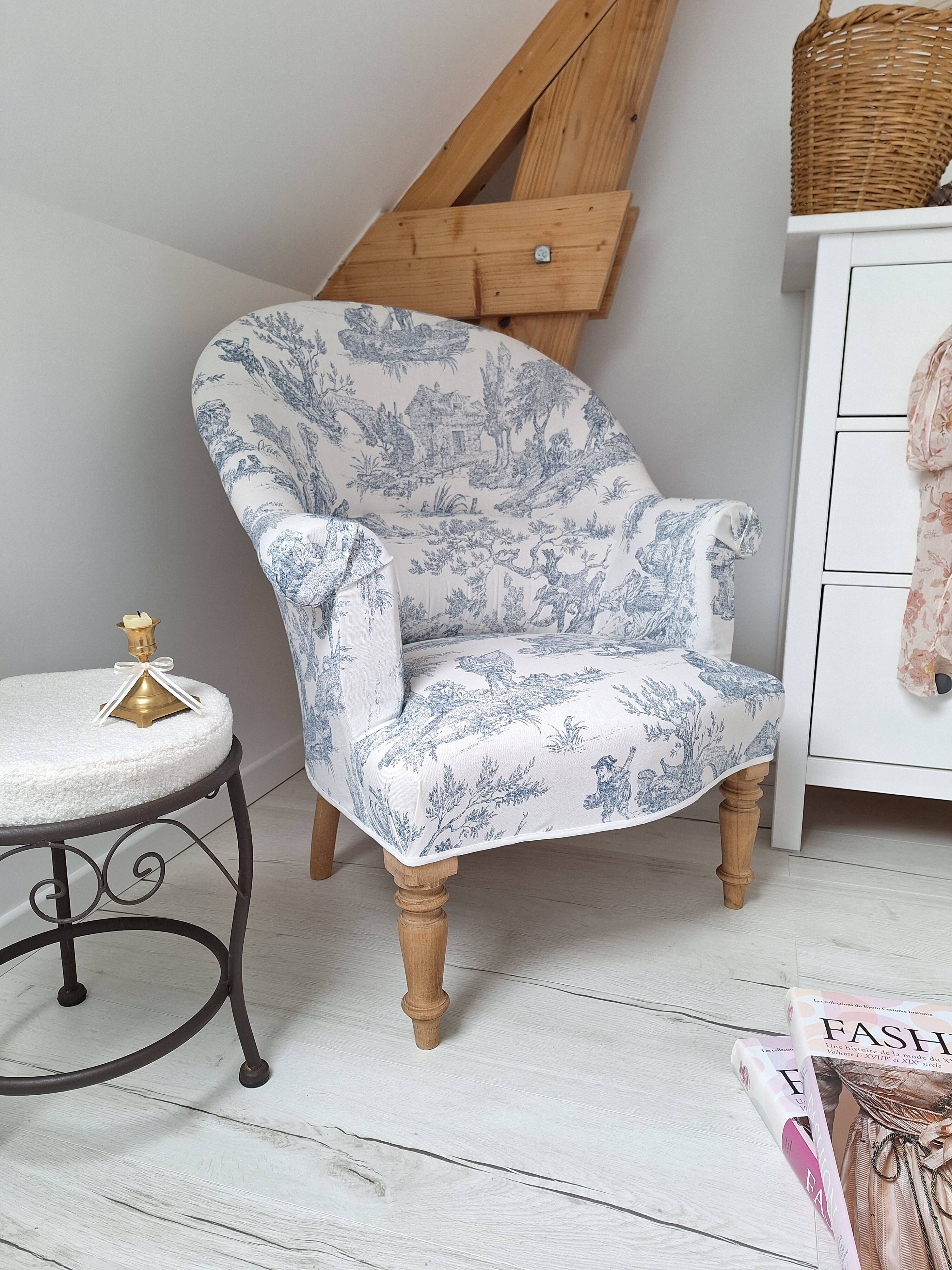 Blue toile de jouy toad armchair