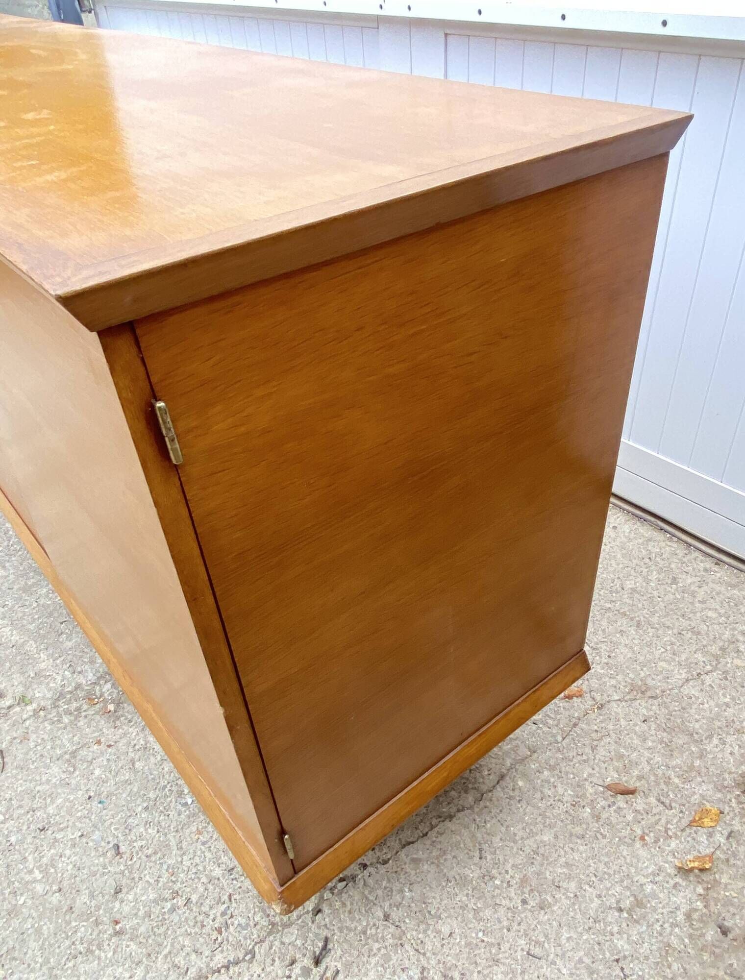 Sideboard very buffet type Scandinavian in raw pear wood 1950.