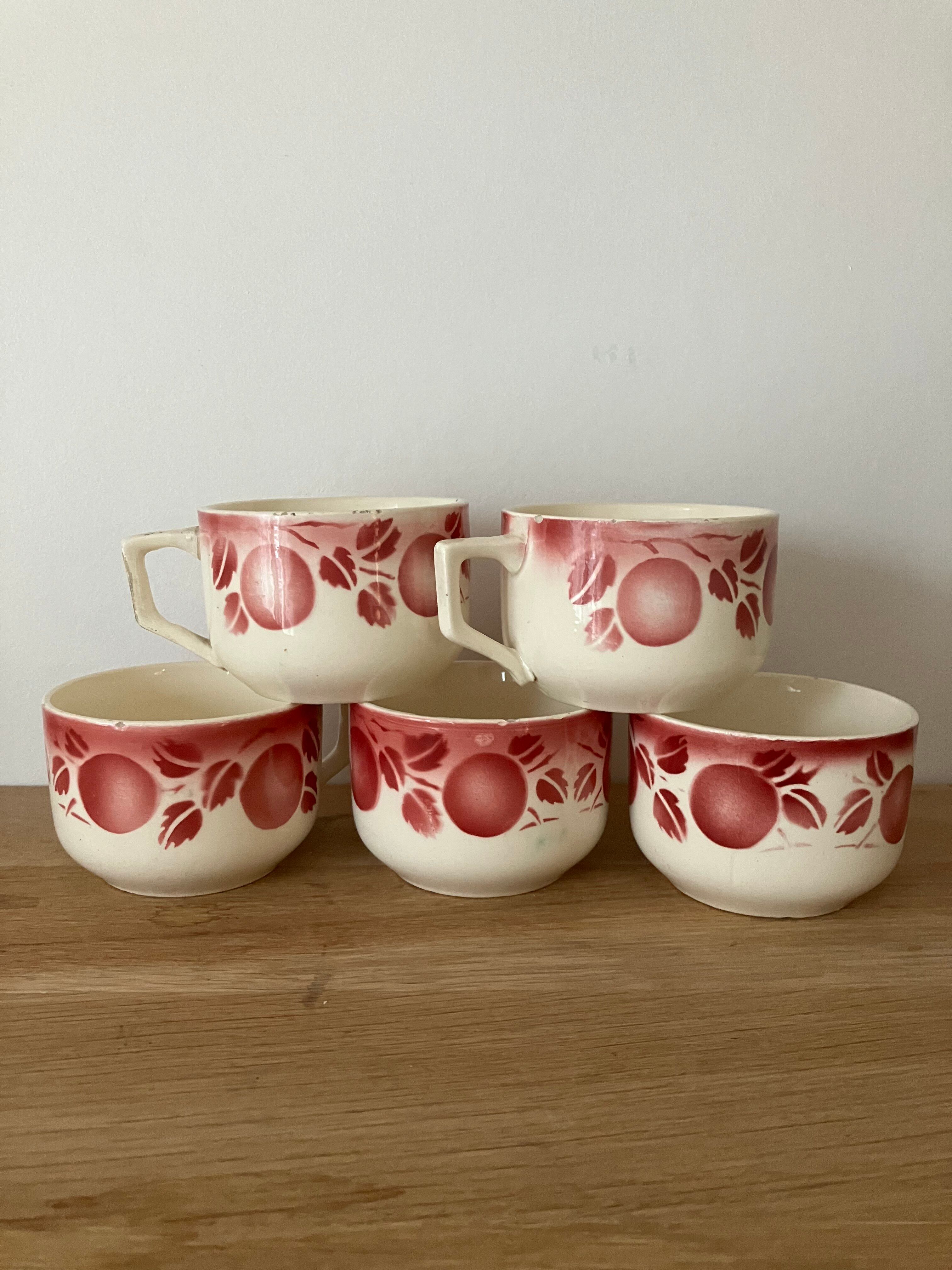 5 tasses anciennes Badonviller fruits