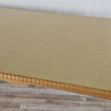 Table à manger des années 1950 en érable avec bord travaillé