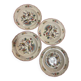 Set of 4 vintage plates