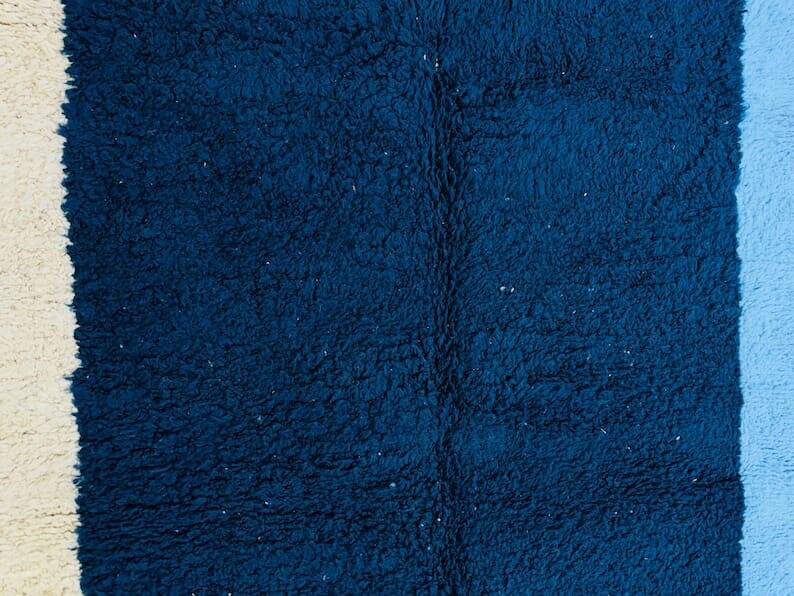 Handmade pure wool rug, size 150 x 250 cm.