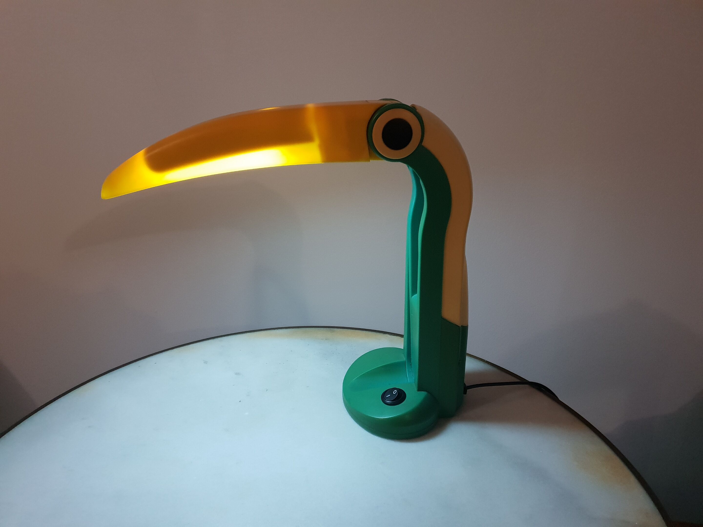 Vintage Toucan lamp 1980