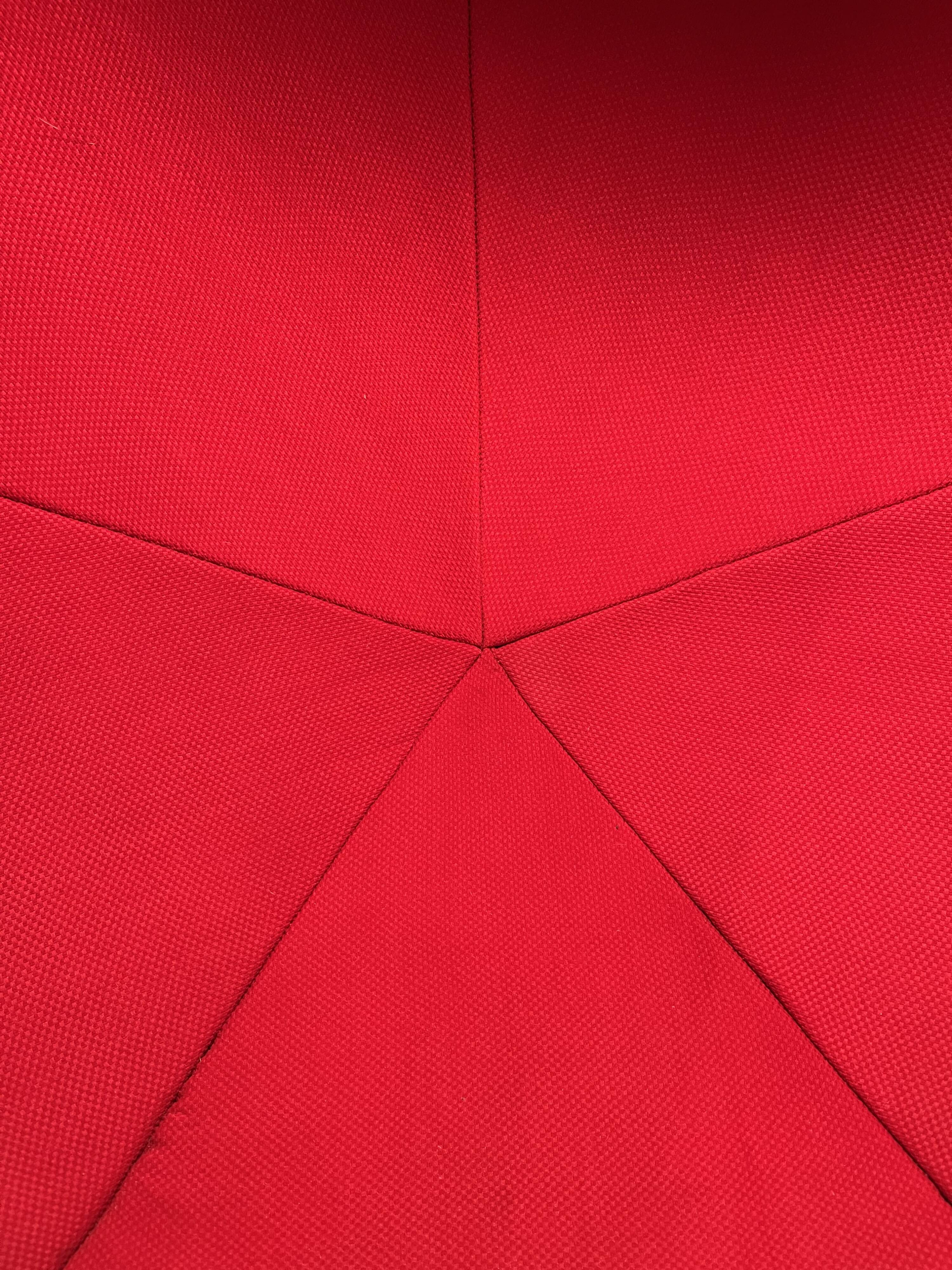 Ball Chair by Eero Aarnio from the 1980s.