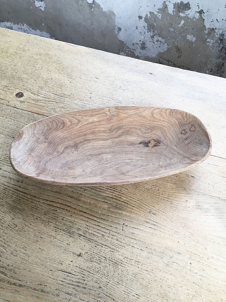 Brutalistic oval wood dish