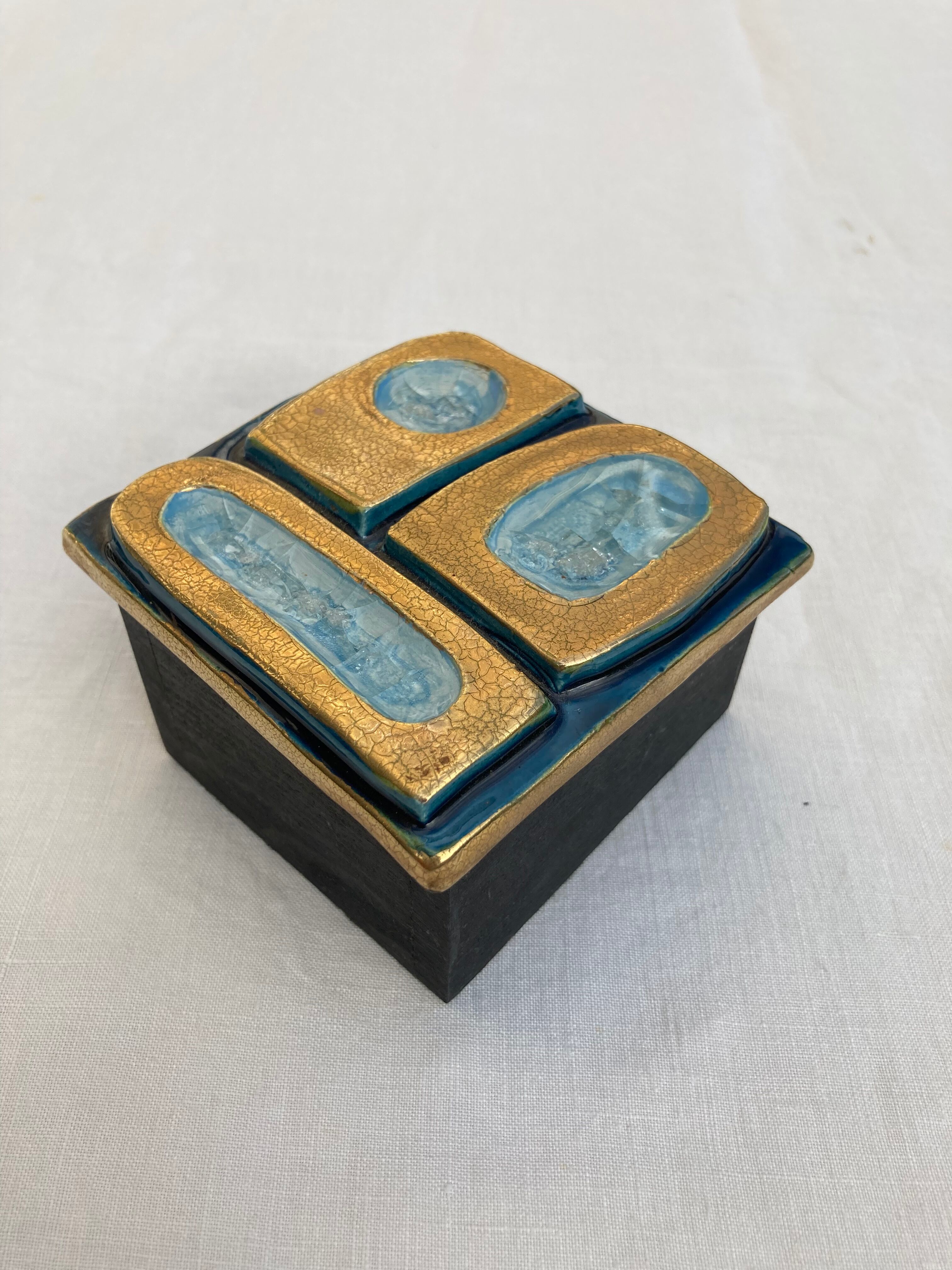 Mithé Espelt jewelry box
