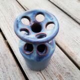 Vase stings flowers