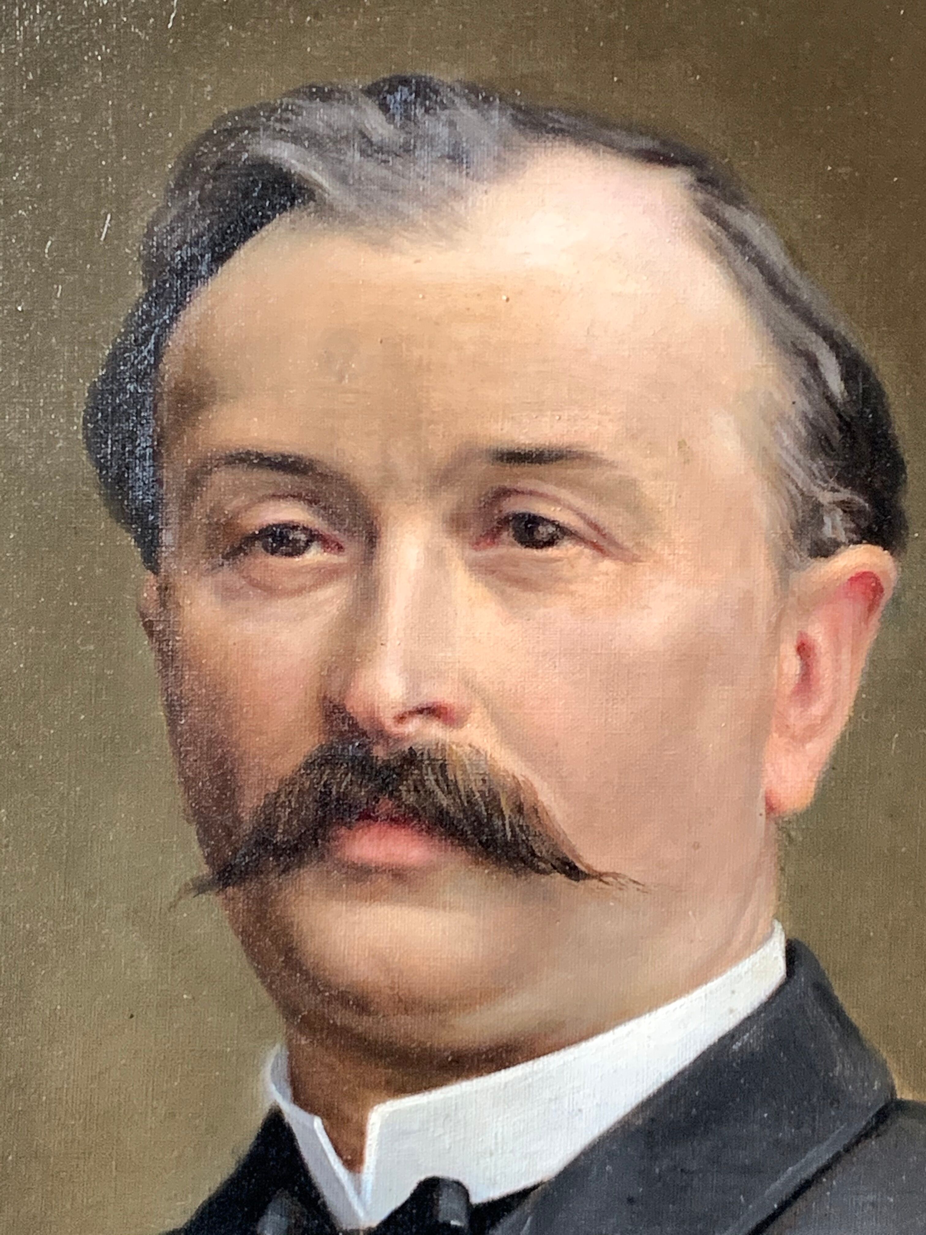 Portrait of man 19th in its frame