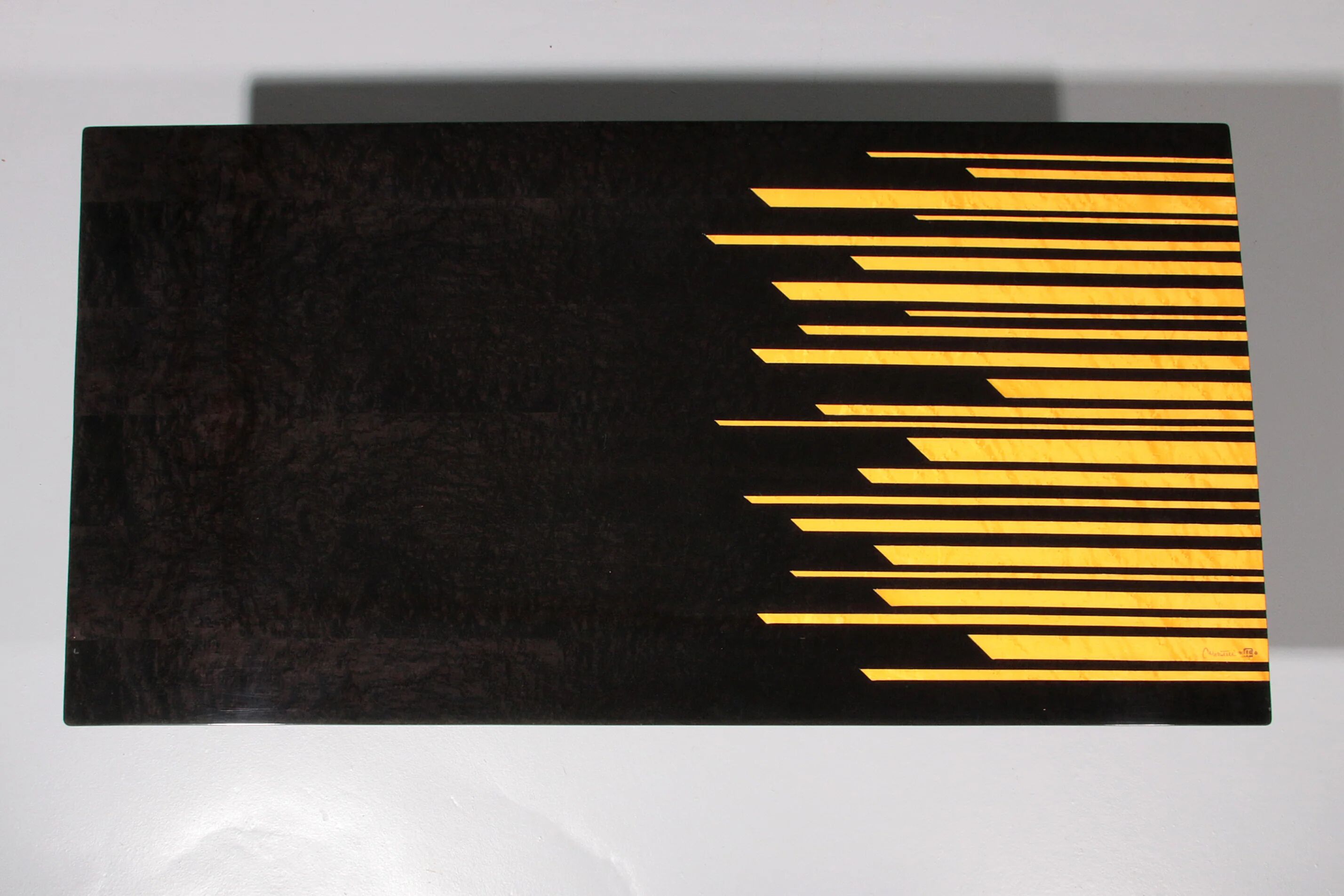 1980s Italian coffee table in black and yellow lacquered wood