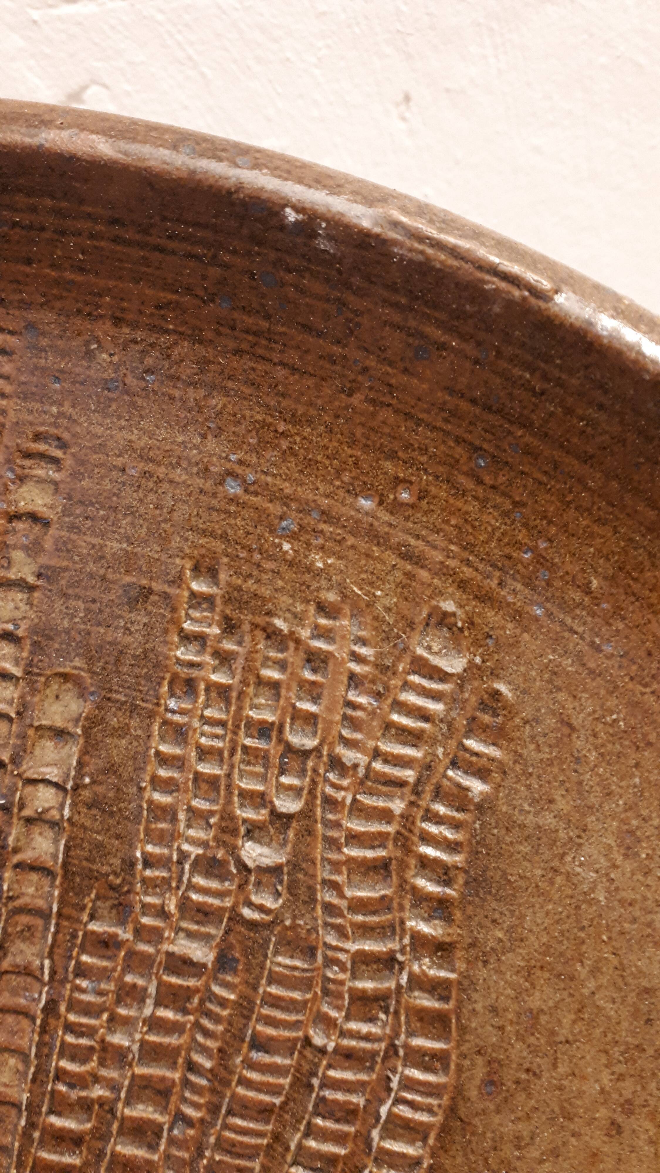 Plate in pyrité sandstone signed vintage 1970