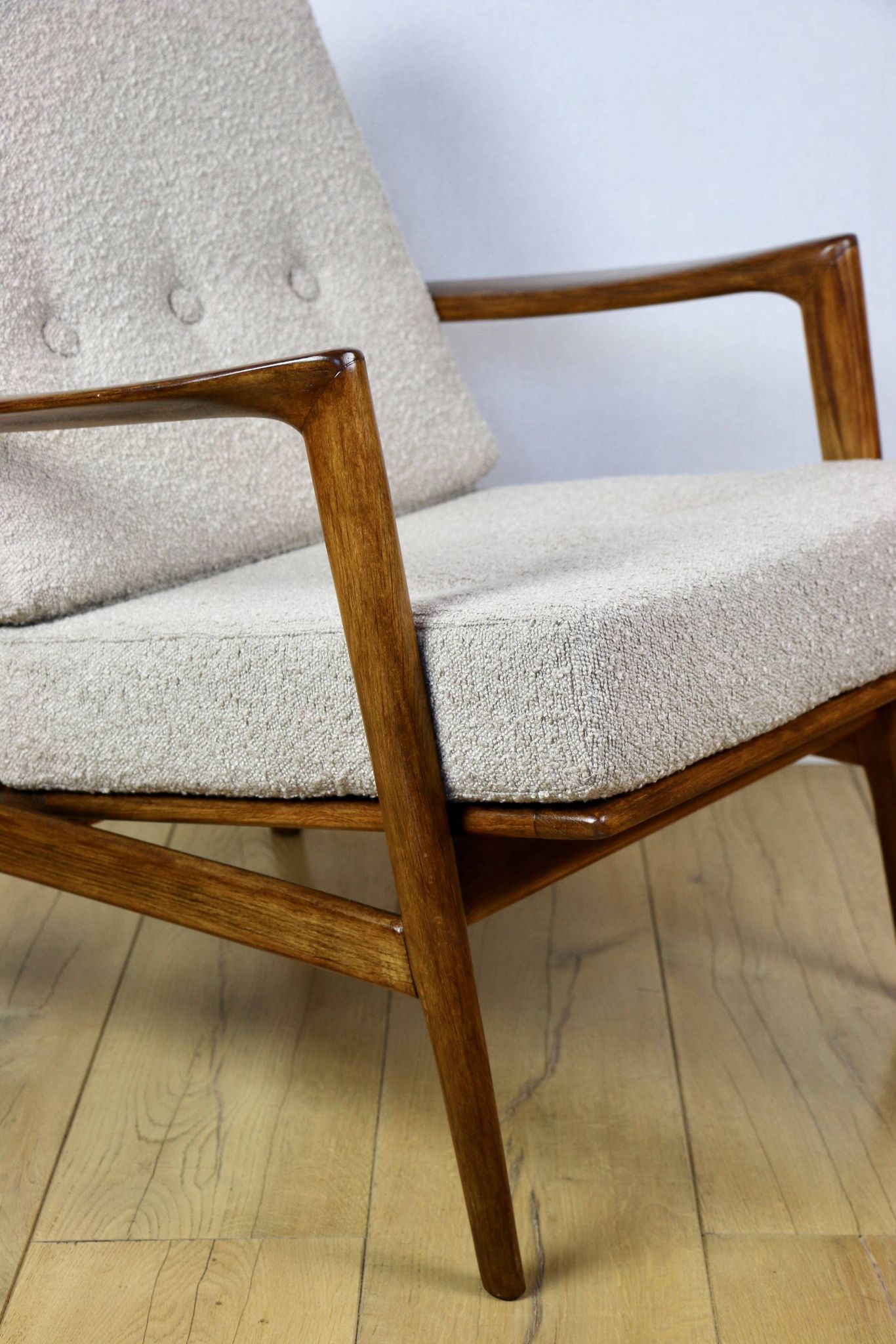 PRL armchair "Stefan" wooden beech vintage beige boucle - darker wood