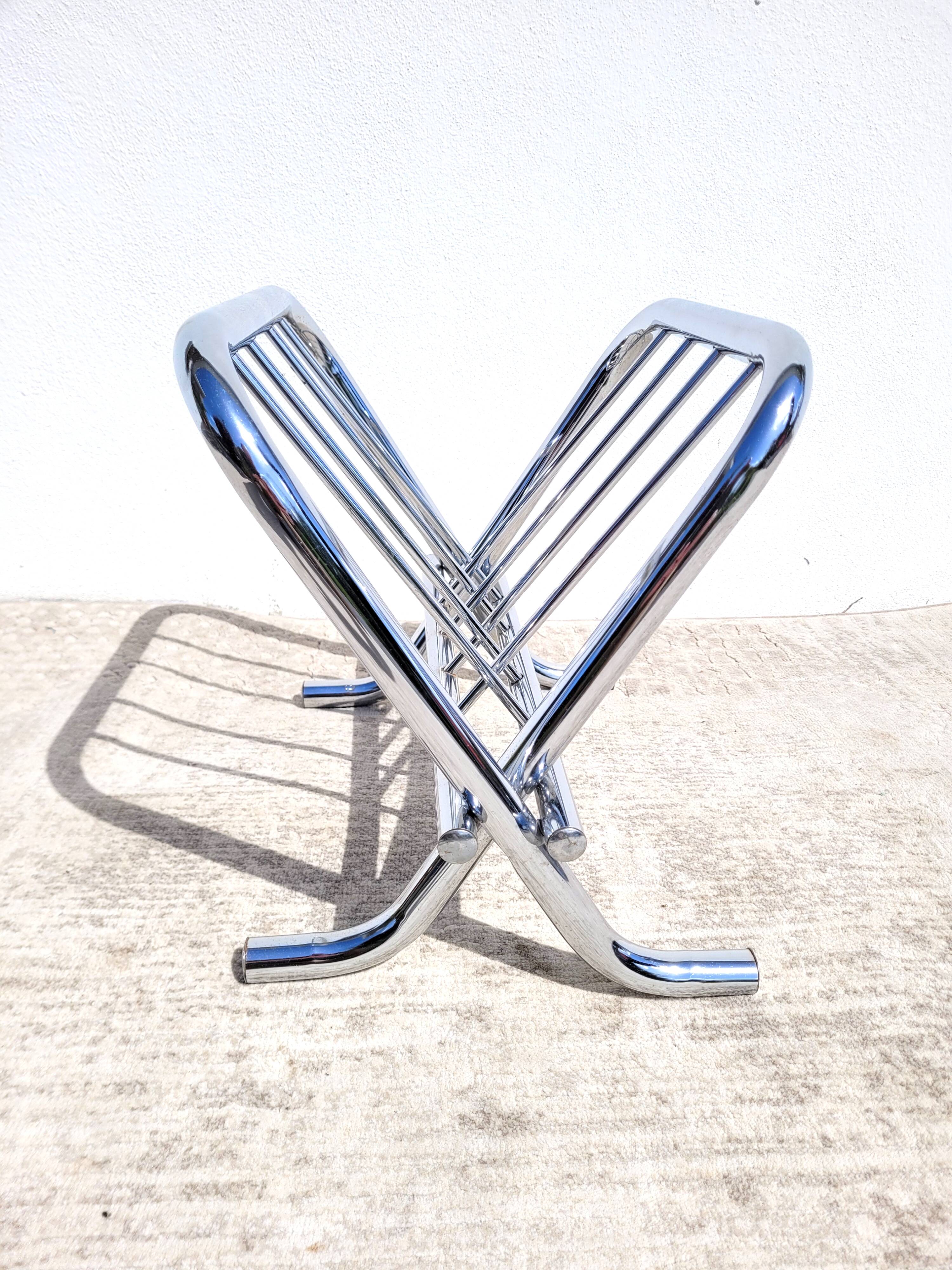 Porte revues vintage par Zack 1980
