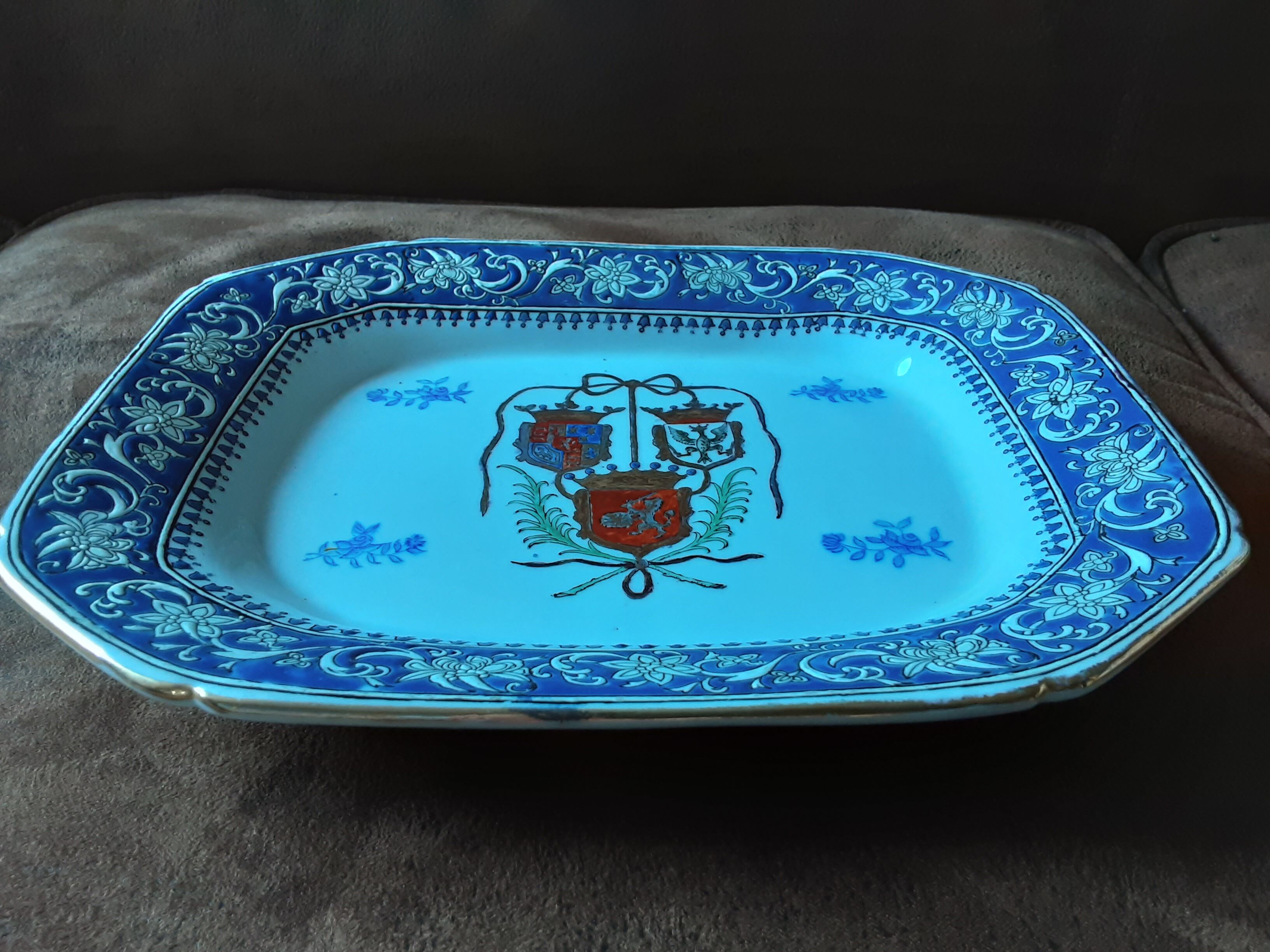 Old dish Château de Toussicourt