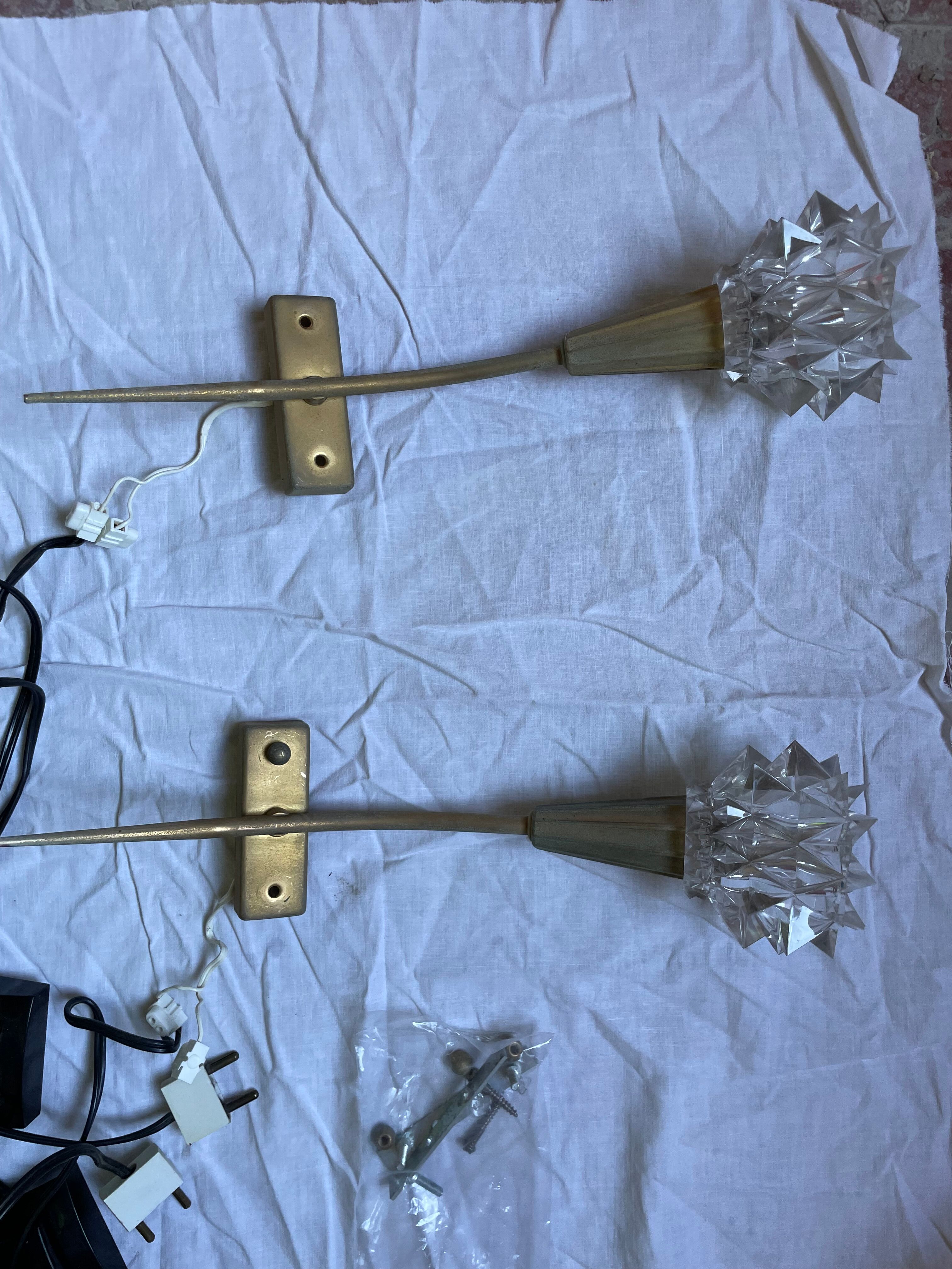 Set of 2 wall lamps type "glass" with switch on the cable via wall sockets