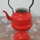 Bouilloire en tôle émaillée rouge