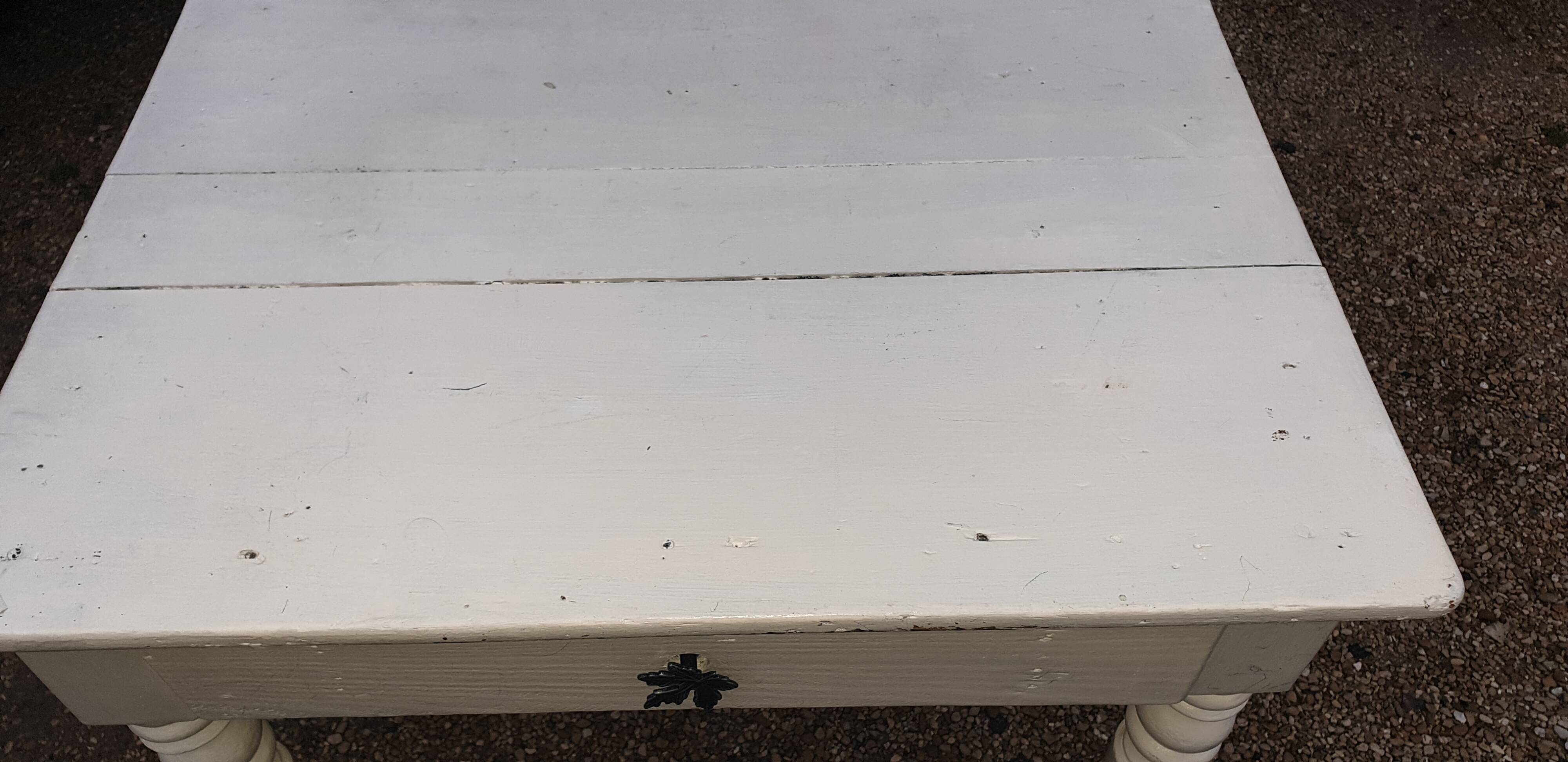 Louis Philippe one-drawer desk