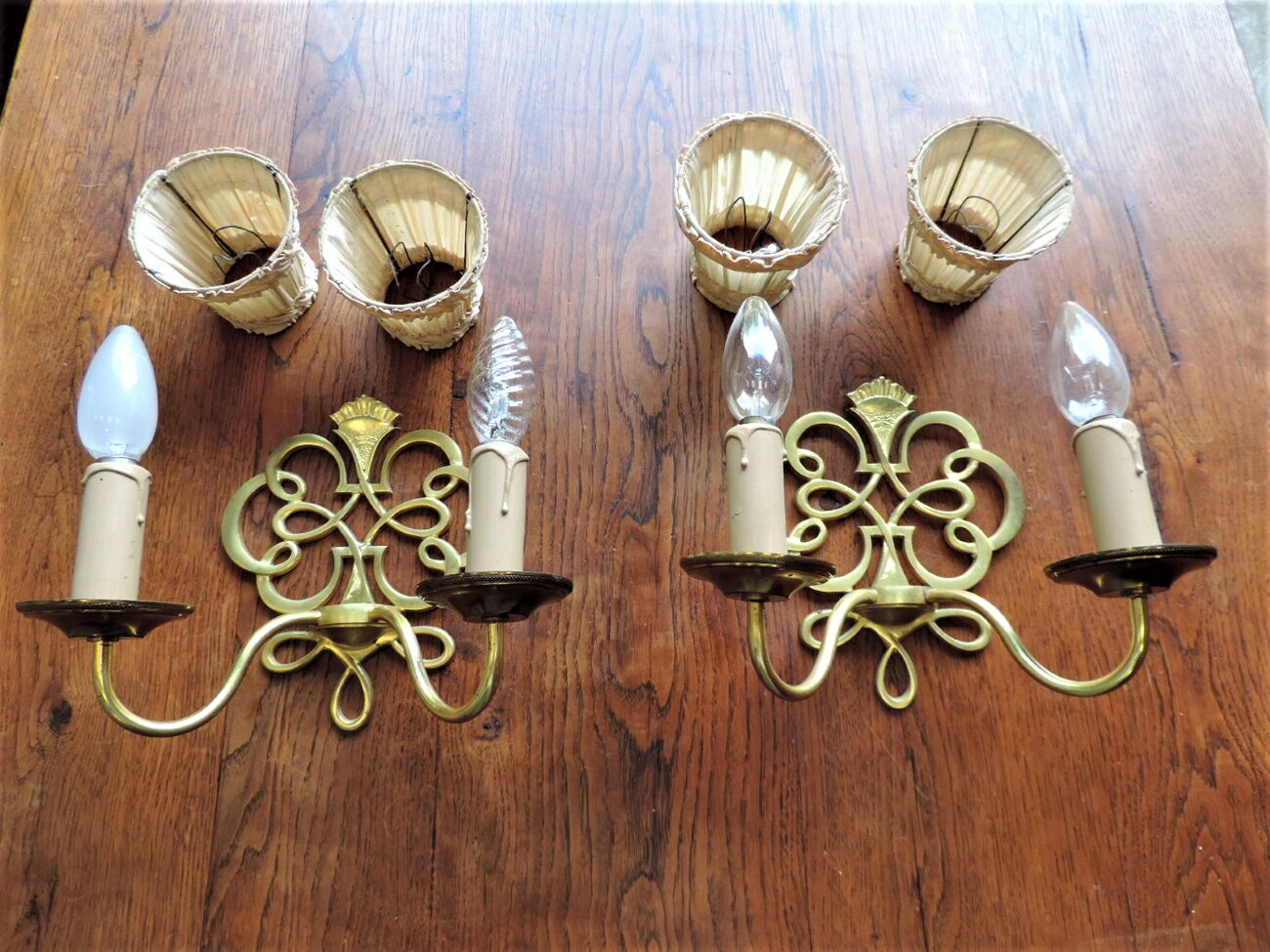 Pair of 1970 brass wall lamps