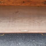 Antique chest of drawers